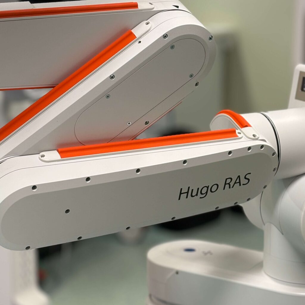 HUGO RAS