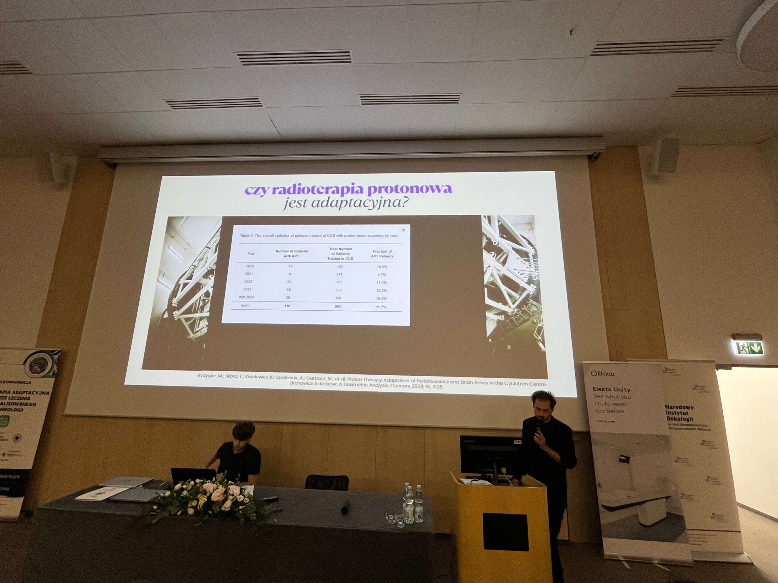 Konrad Urbanek, lekarz z Zakładu Radioterapii