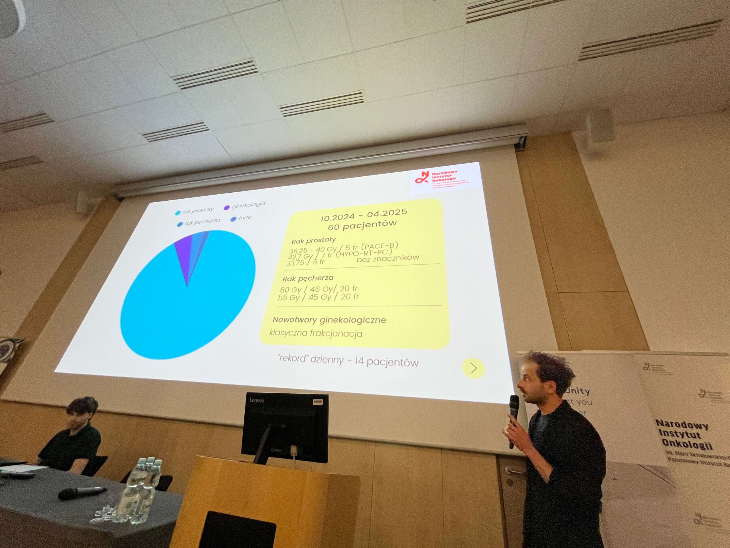 Konrad Urbanek, lekarz z Zakładu Radioterapii